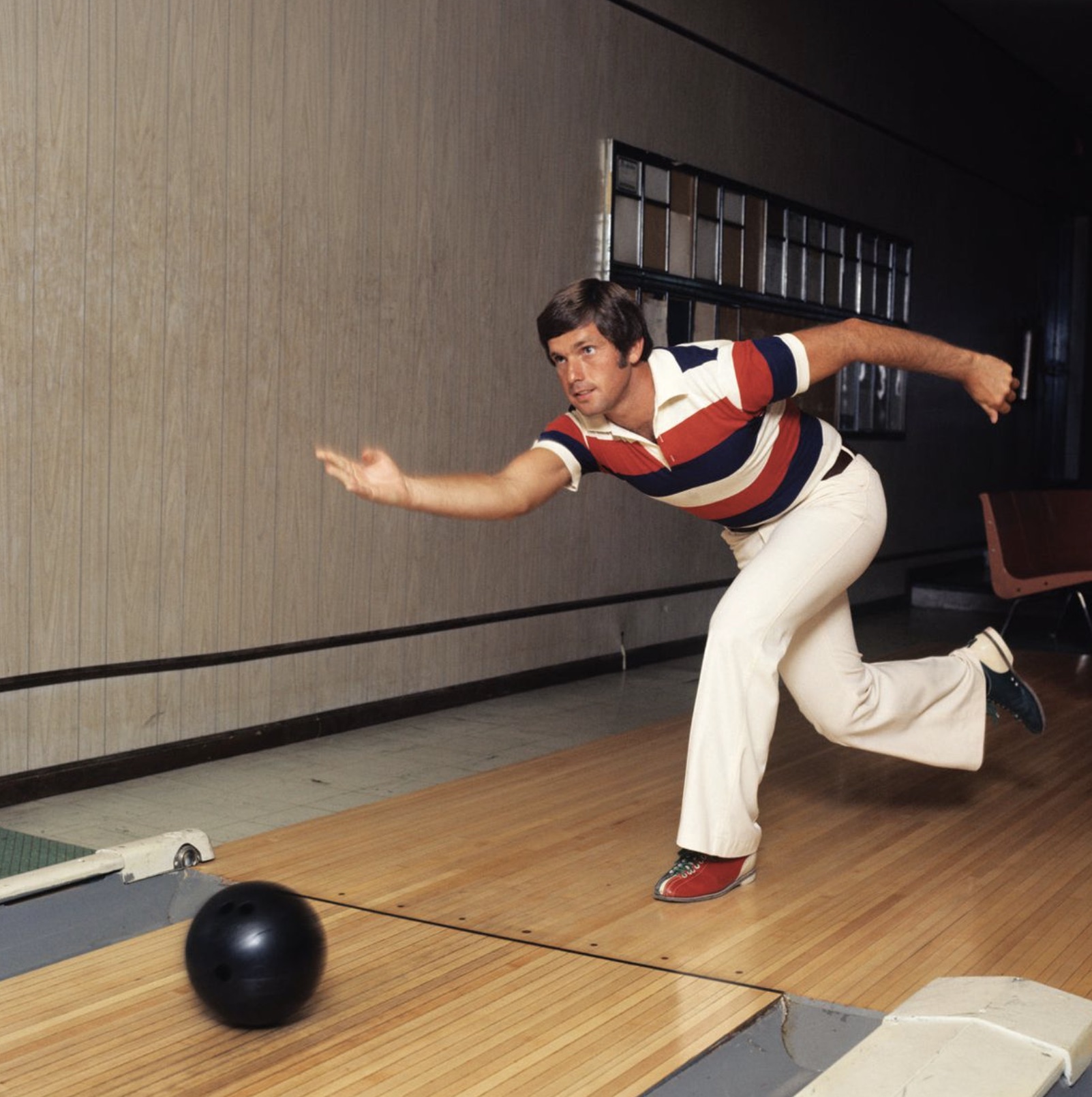 A groovy bowler